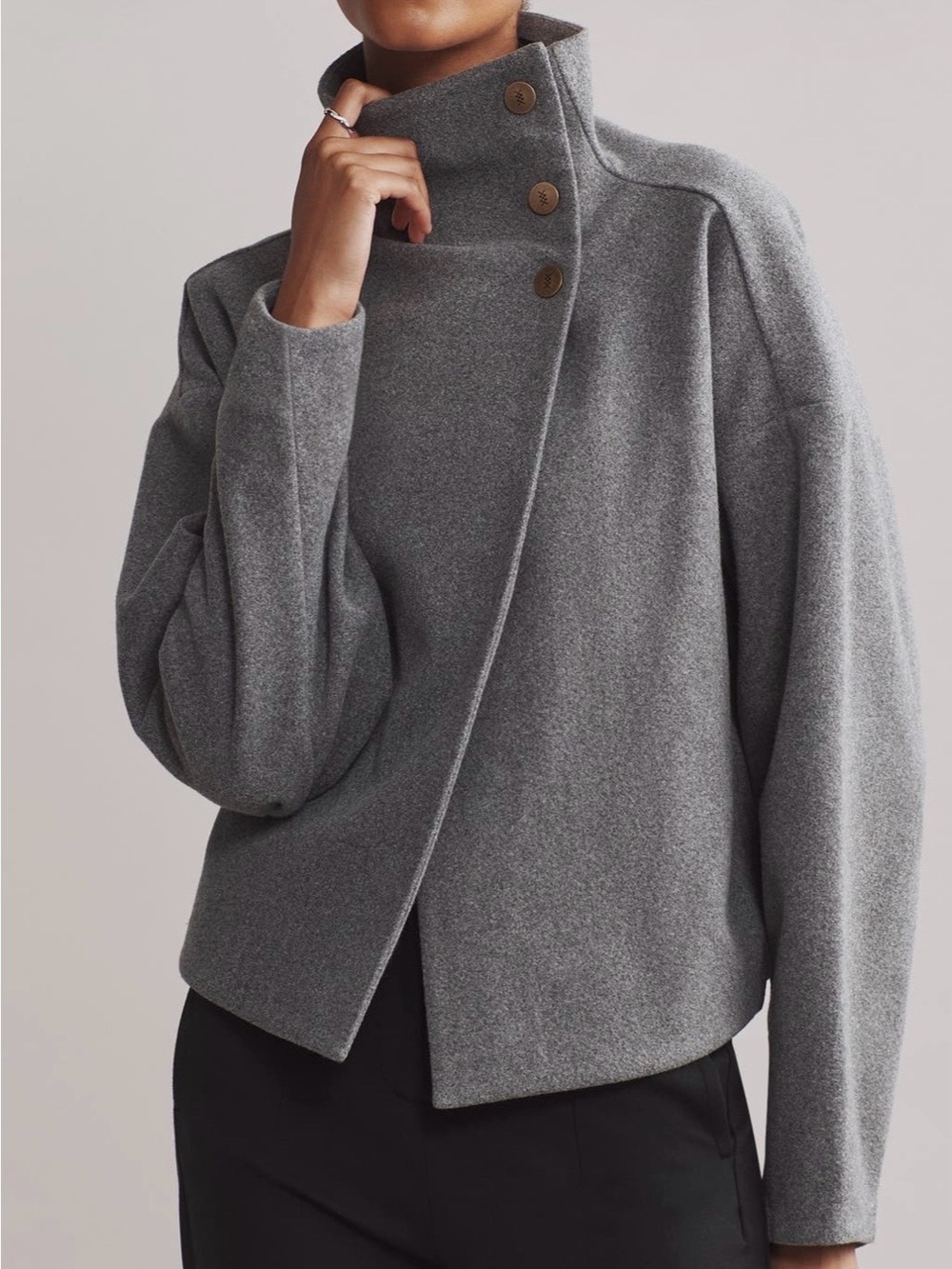 Rhone Cocoon  Women’s Crop Jacket - Size M - gray